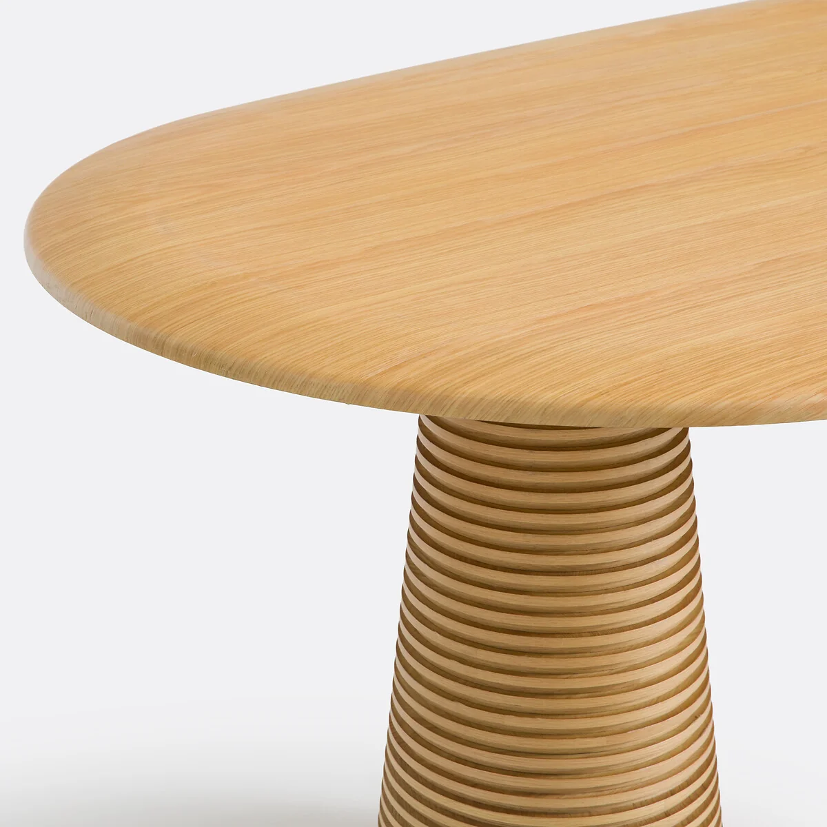 Liam 6-8 Seater Oval Dining Table in Oak Veneer – image 4