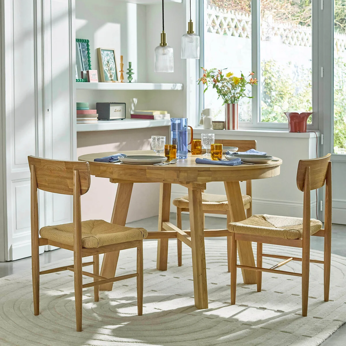 Zebarn 4-8 Seater Round Extending Dining Table – image 2
