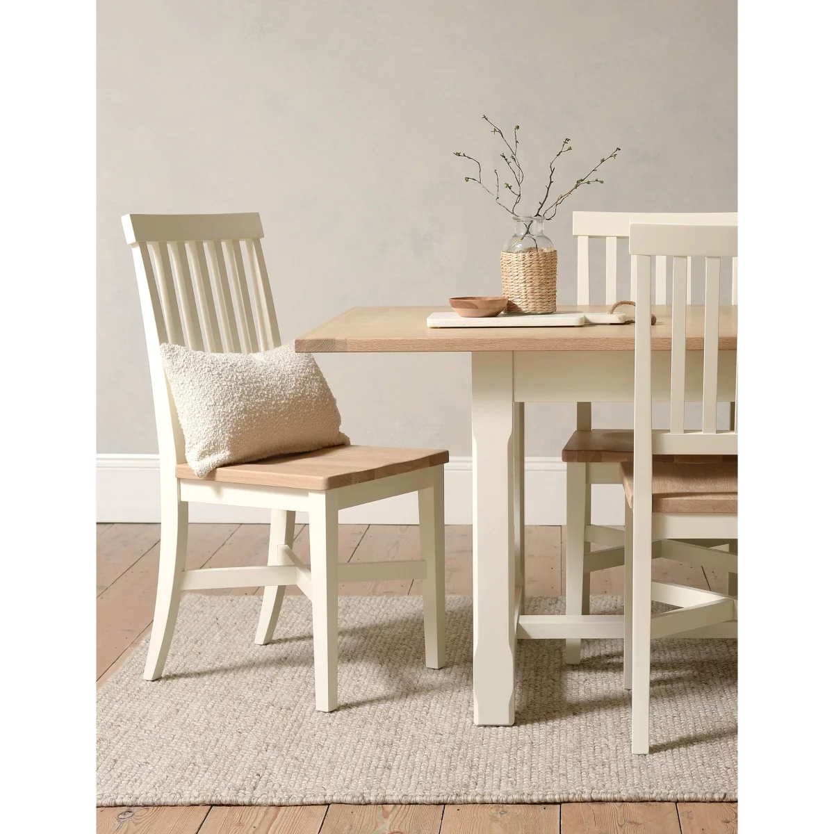 Cotswold Company Chester 6-10 Seater Extending Dining Table Cream – image 4