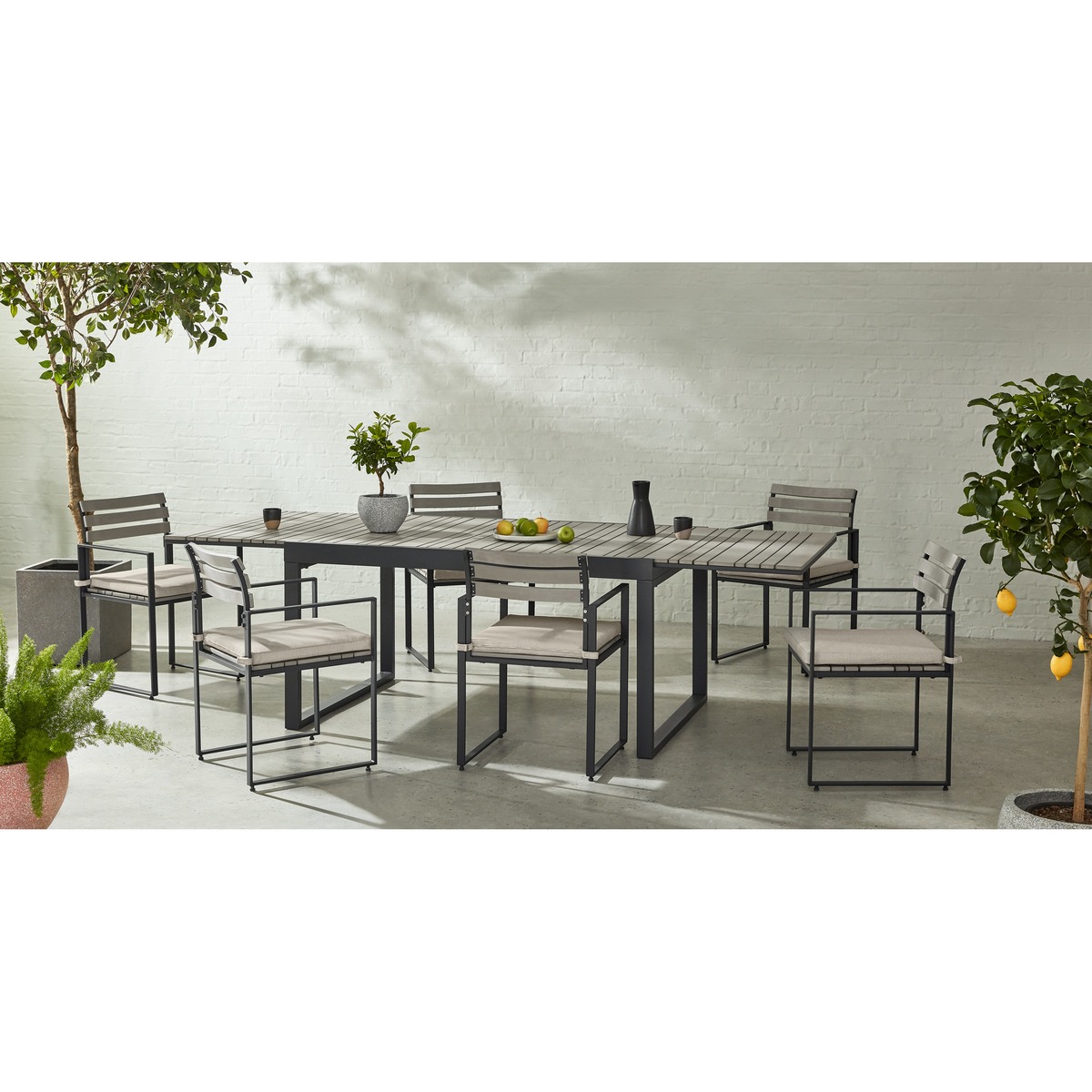 Catania Garden Extending Dining Table, Polywood – image 2
