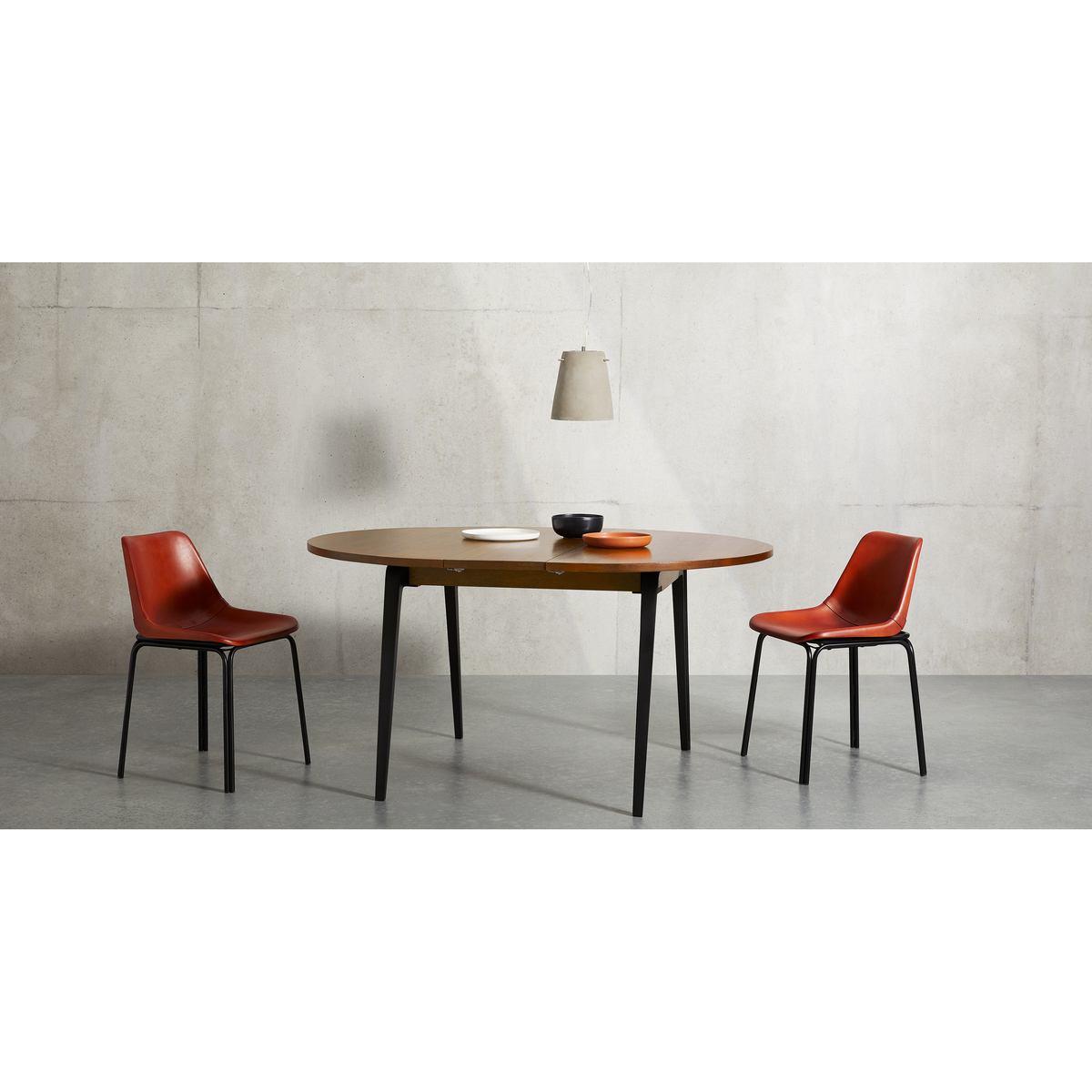 Lucien 4-6 Seat Round Extending dining table, Dark Mango Wood – image 5