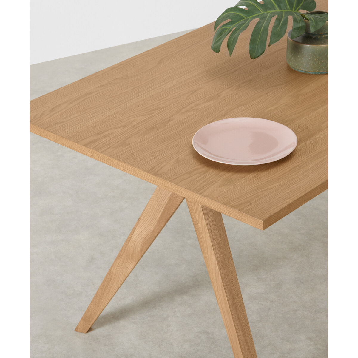 Wingrove 8 Seat Dining Table, French Oak – image 5