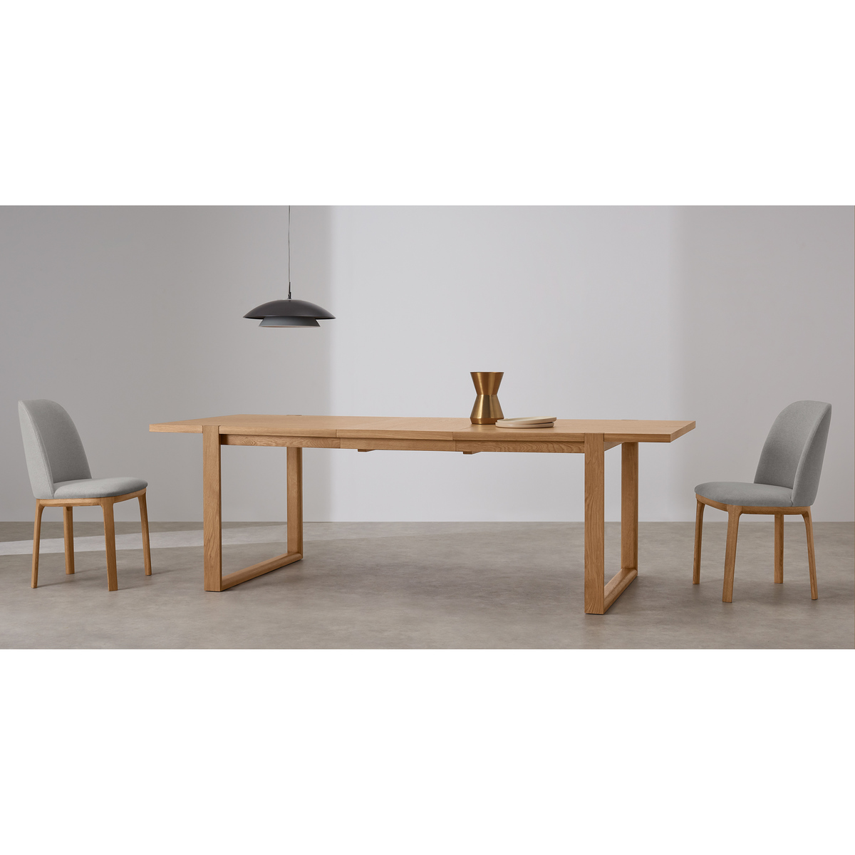 Nuno 6-8 Seat Extending Dining Table, Oak – image 2