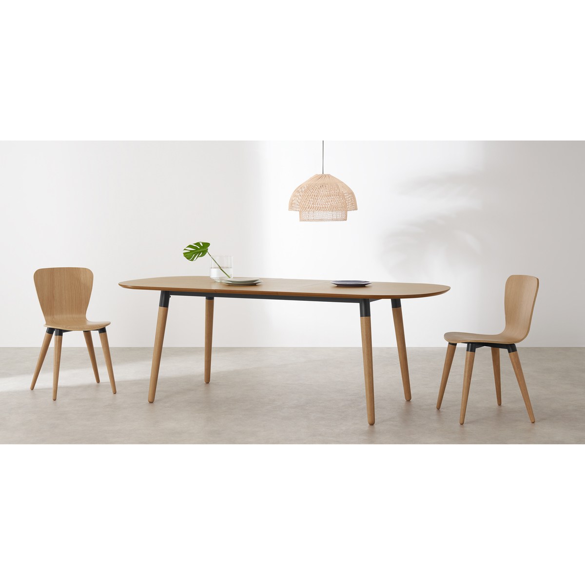 Edelweiss 6-8 Seat Oval Extending Dining Table, Oak and Black – image 2