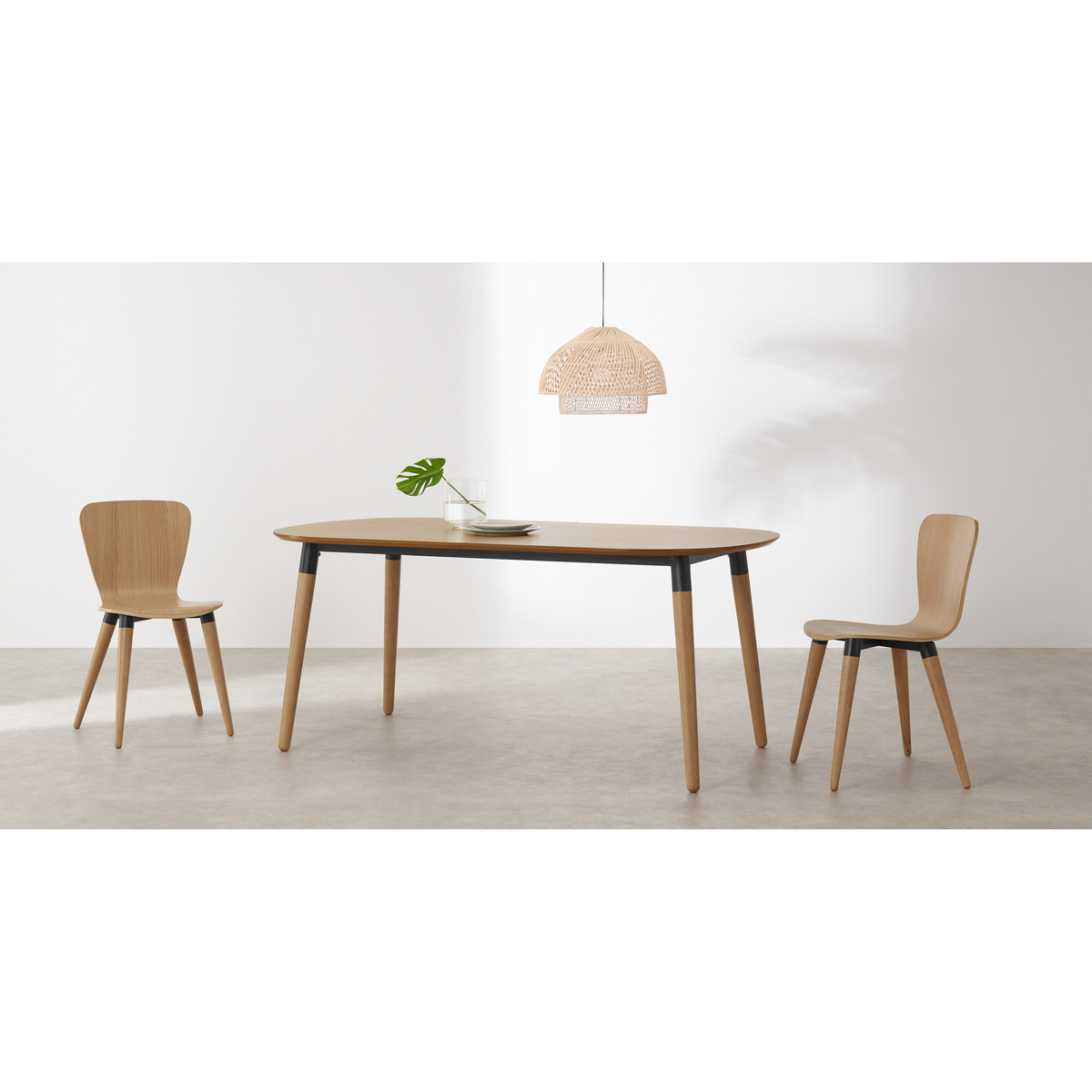 Edelweiss 6-8 Seat Oval Extending Dining Table, Oak and Black – image 4