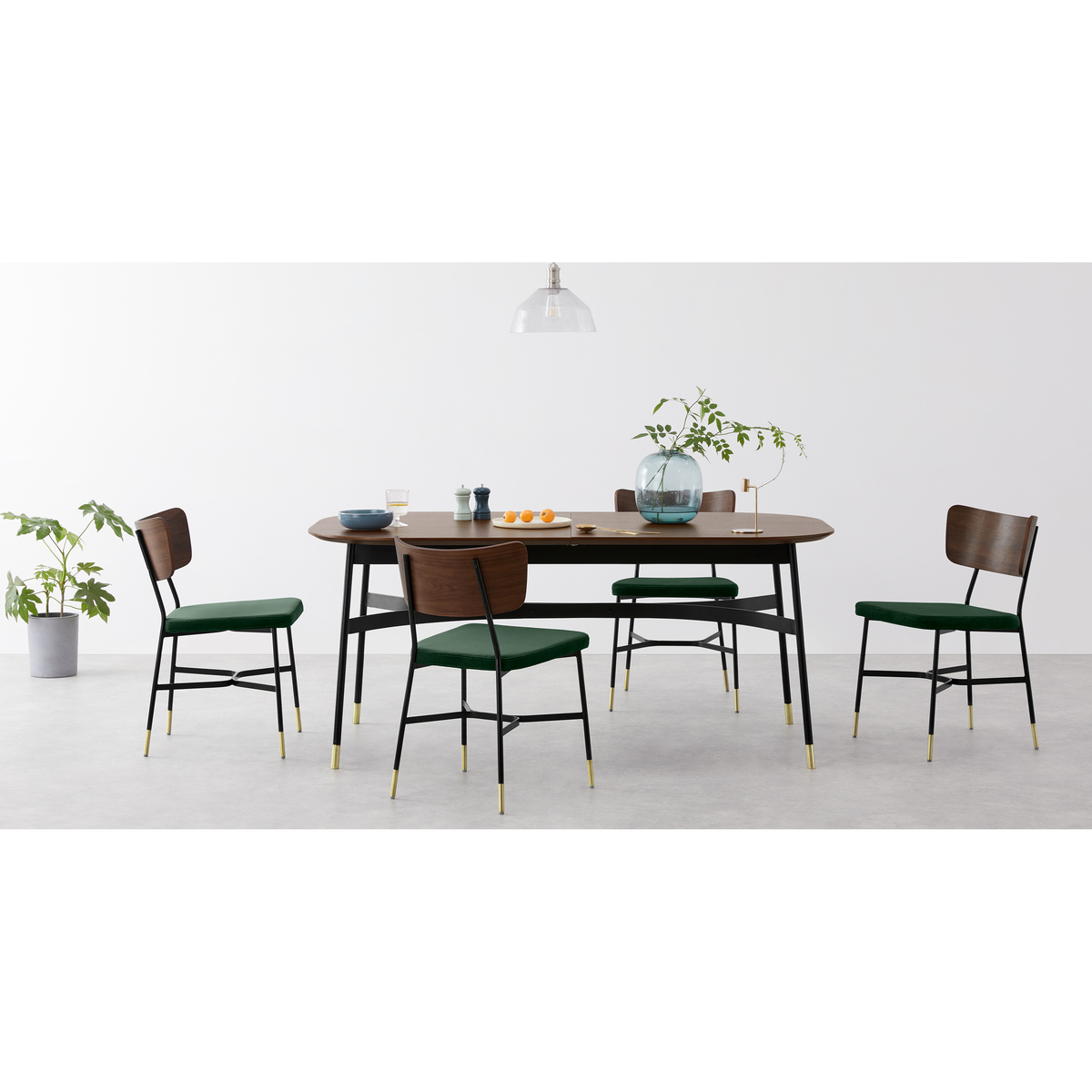 Amalyn 6-8 Seat Extending Table, Walnut – image 3