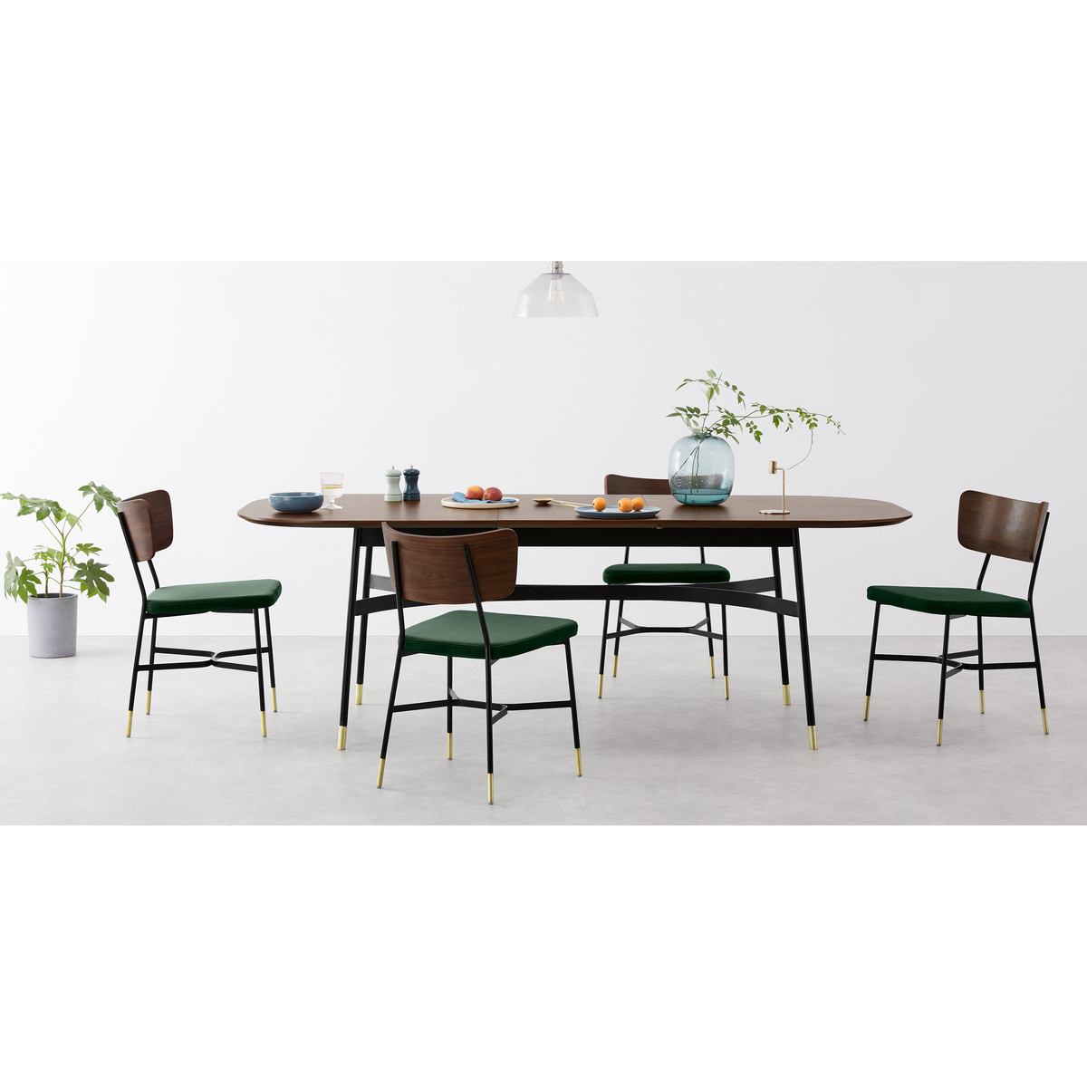 Amalyn 6-8 Seat Extending Table, Walnut – image 7