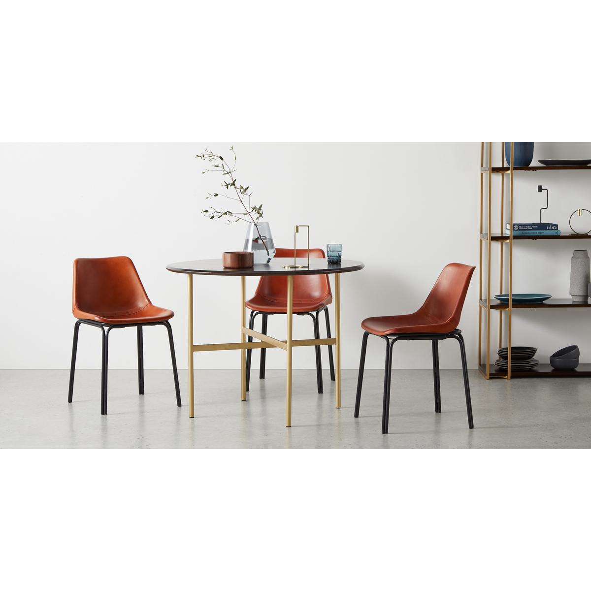 Bortolin 4 Seat Round Dining Table, Mango Wood and Brass – image 2
