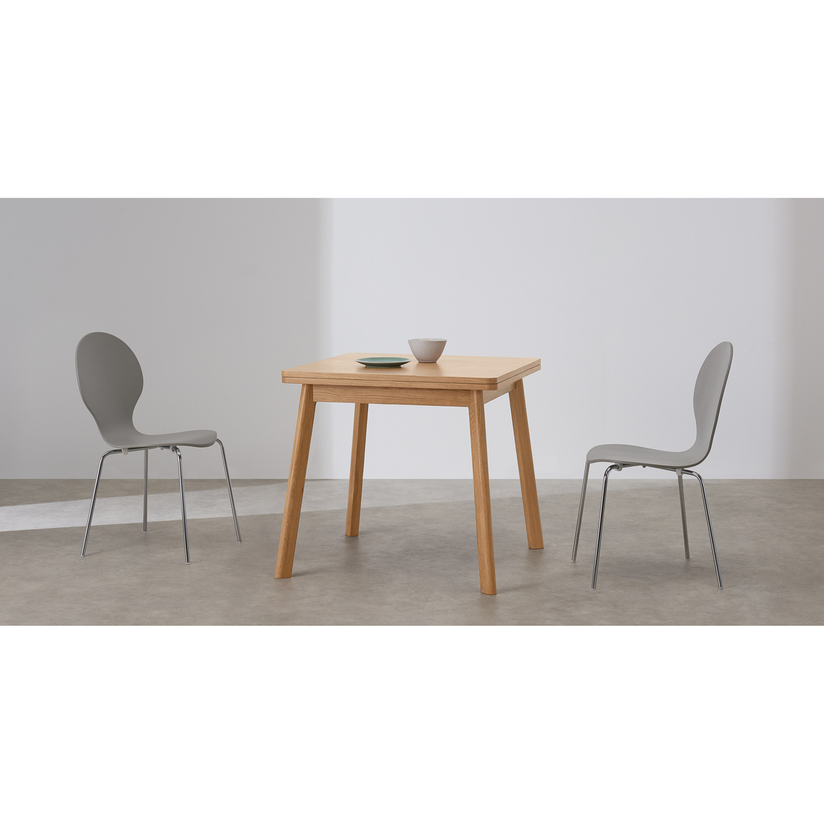 MADE Essentials Benn 4 - 6 Seat Extending Dining Table, Oak – image 4