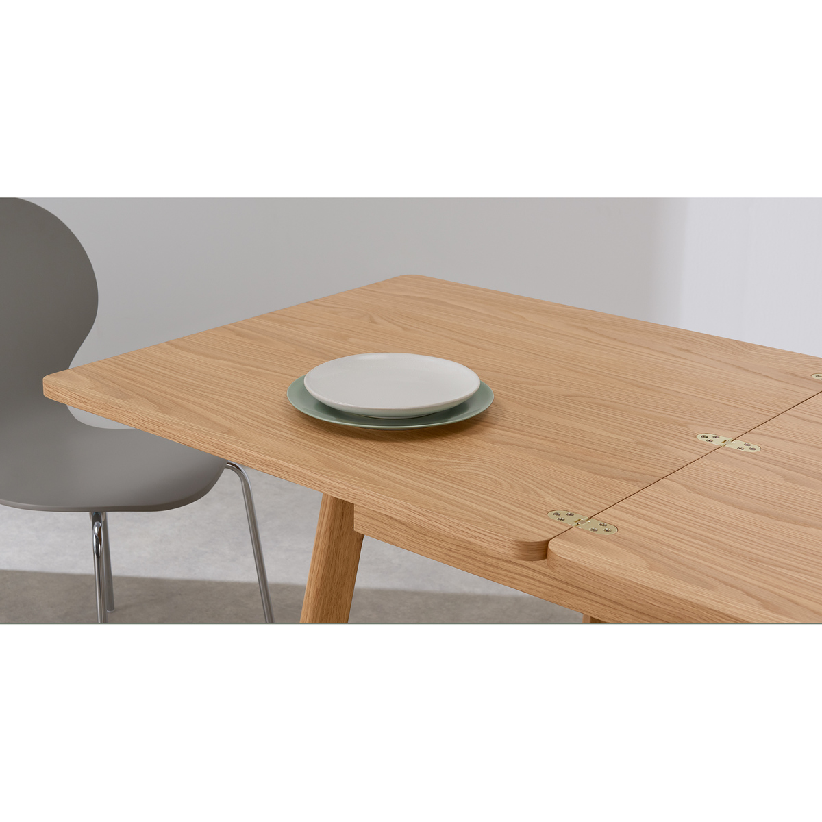 MADE Essentials Benn 4 - 6 Seat Extending Dining Table, Oak – image 5