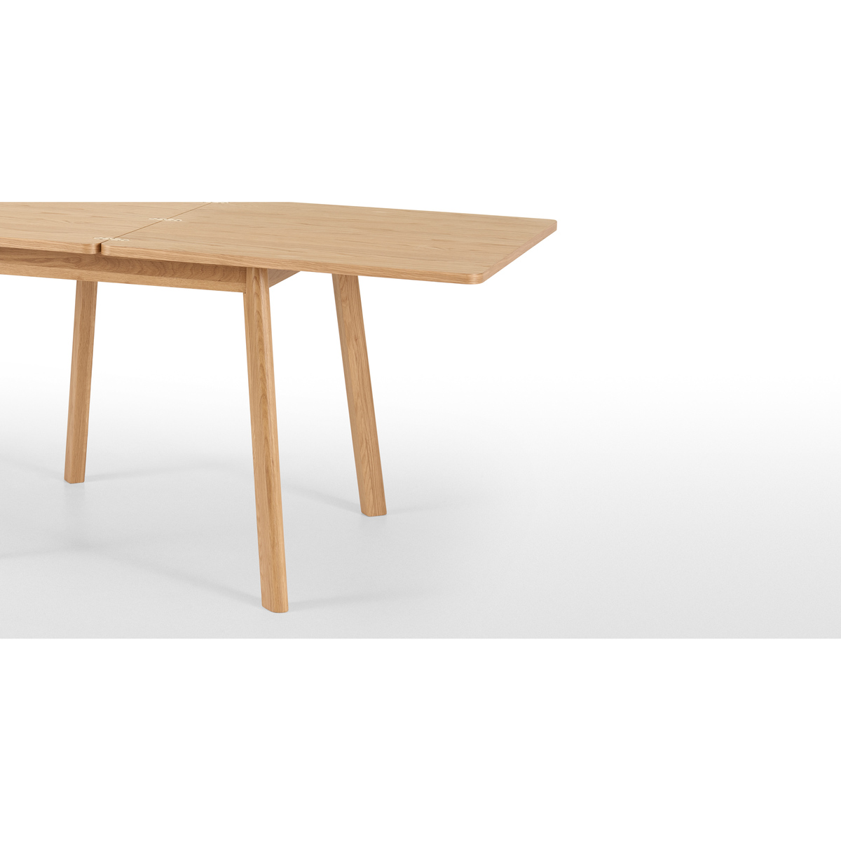 MADE Essentials Benn 4 - 6 Seat Extending Dining Table, Oak – image 7