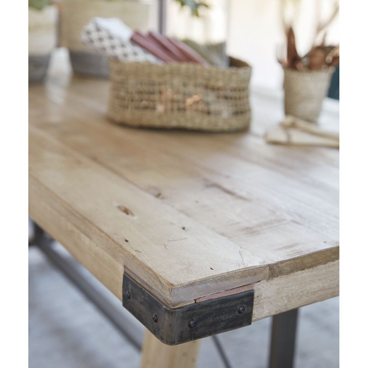 Mango Wood and Metal 8-10 Seater Industrial Dining Table W205 – image 8