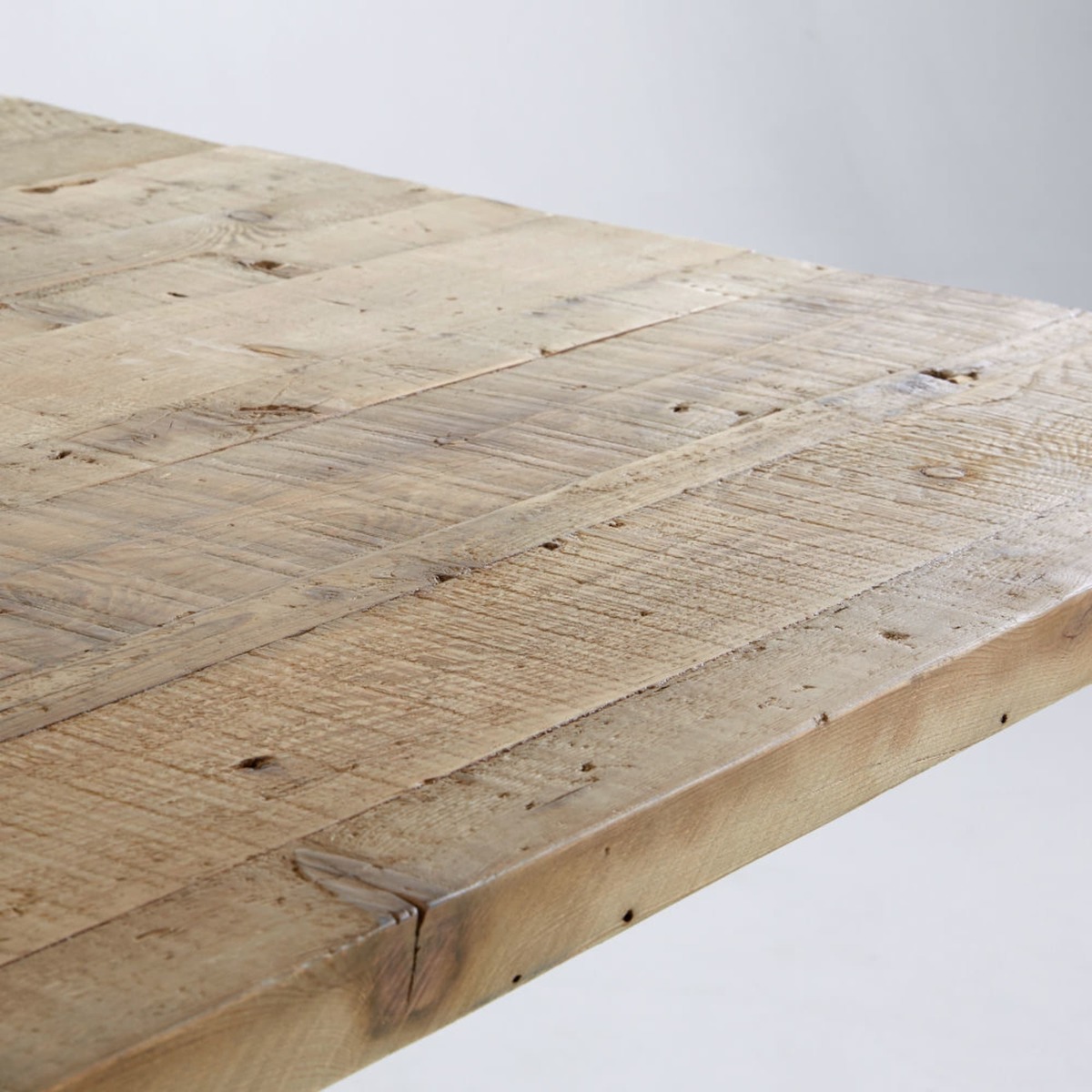 Recycled Pine and Black Metal 8-Seater Industrial Dining Table W 180 cm Dausmenil – image 4