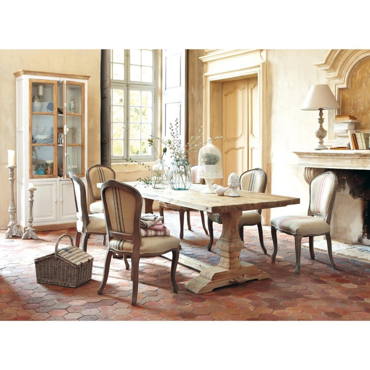 Distressed wood dining table W 220cm Lourmarin – image 6