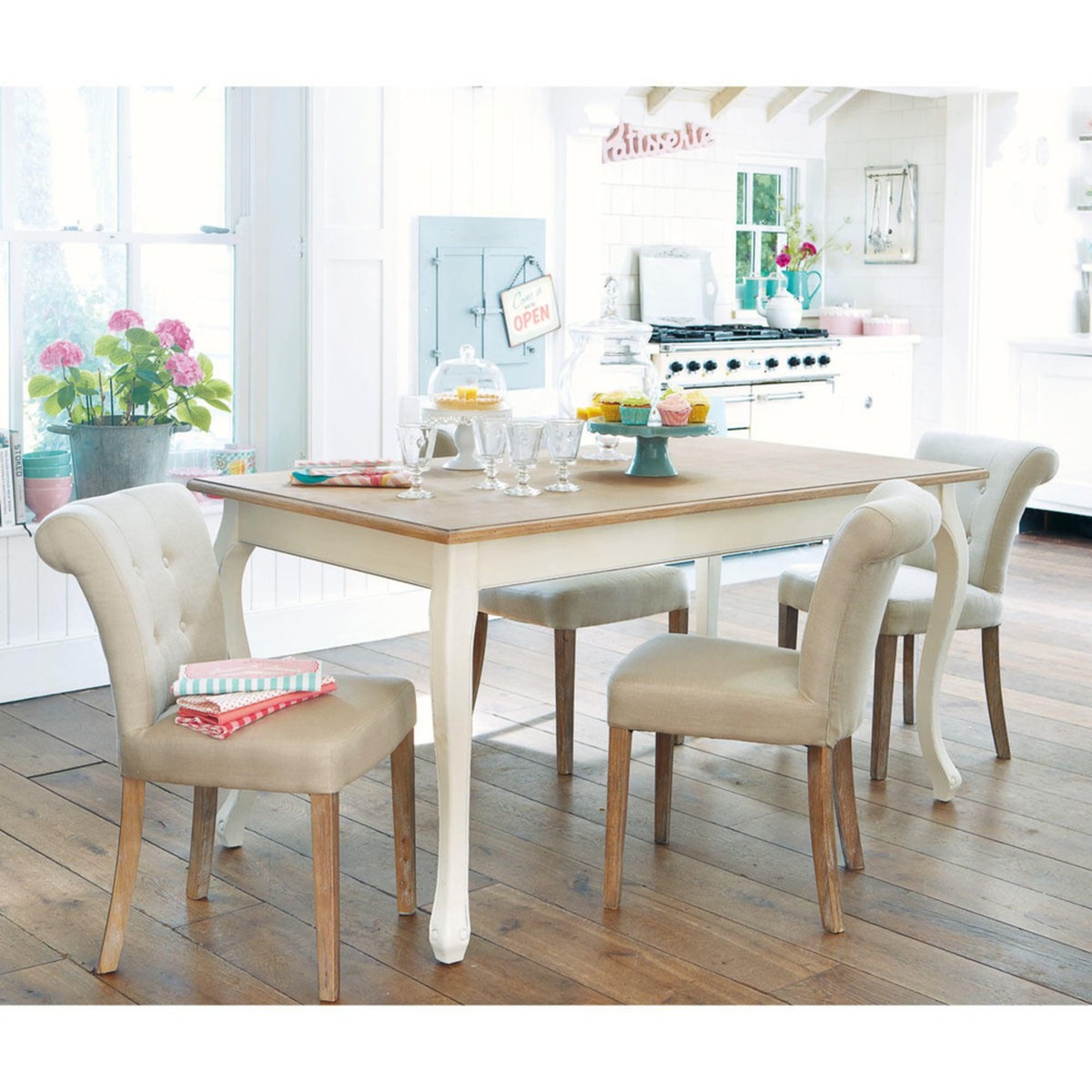 Dining Table in Cream L160 Léontine – image 5