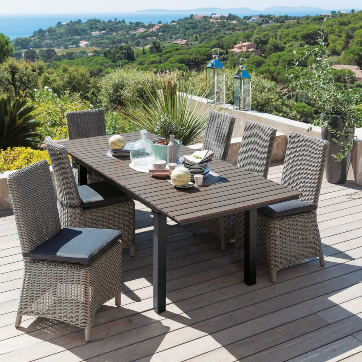Garden table in imitation wood composite and aluminium in grey W 213 Escale – image 4