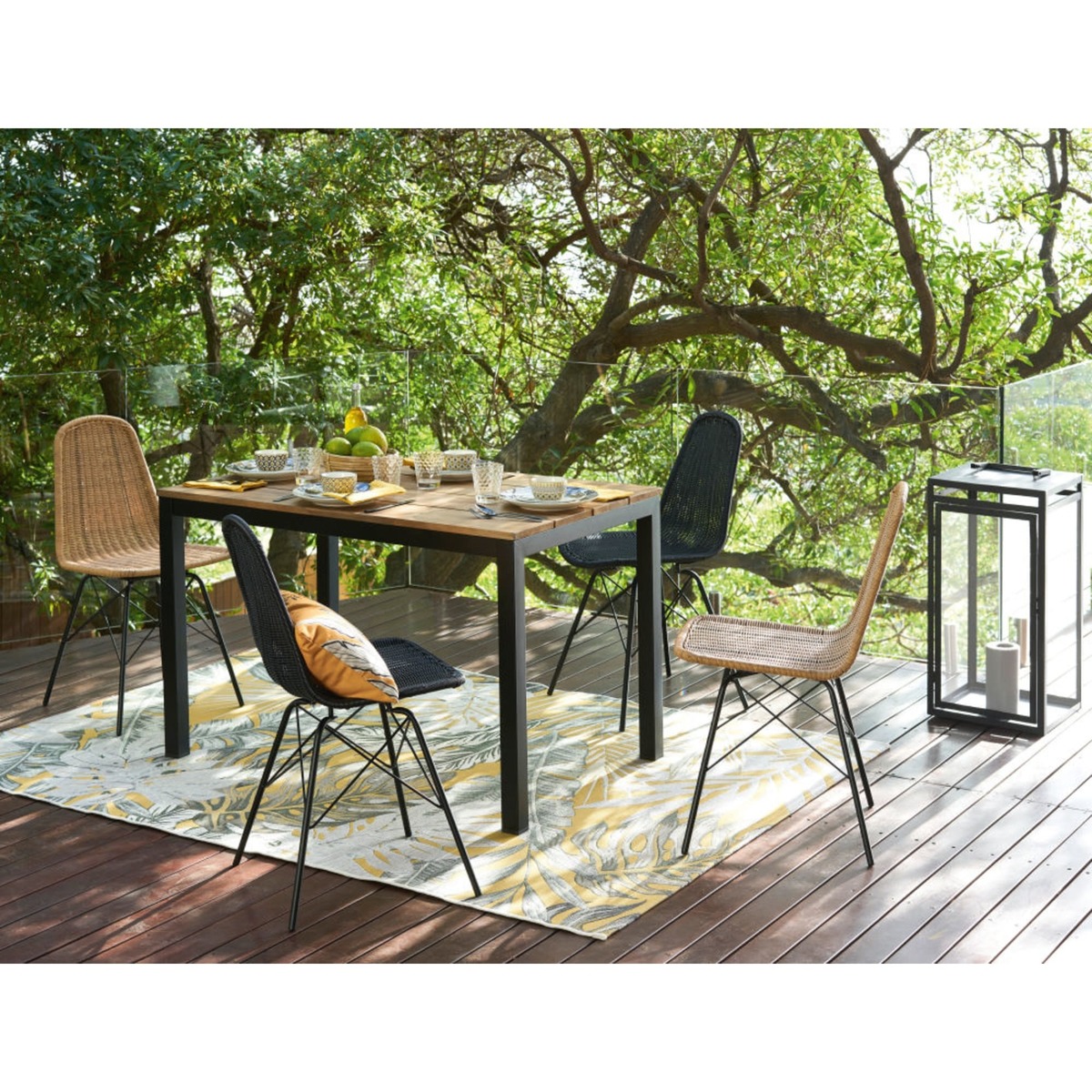Black Metal and Solid Acacia 4-6 Seater Garden Table L120 Oural – image 7