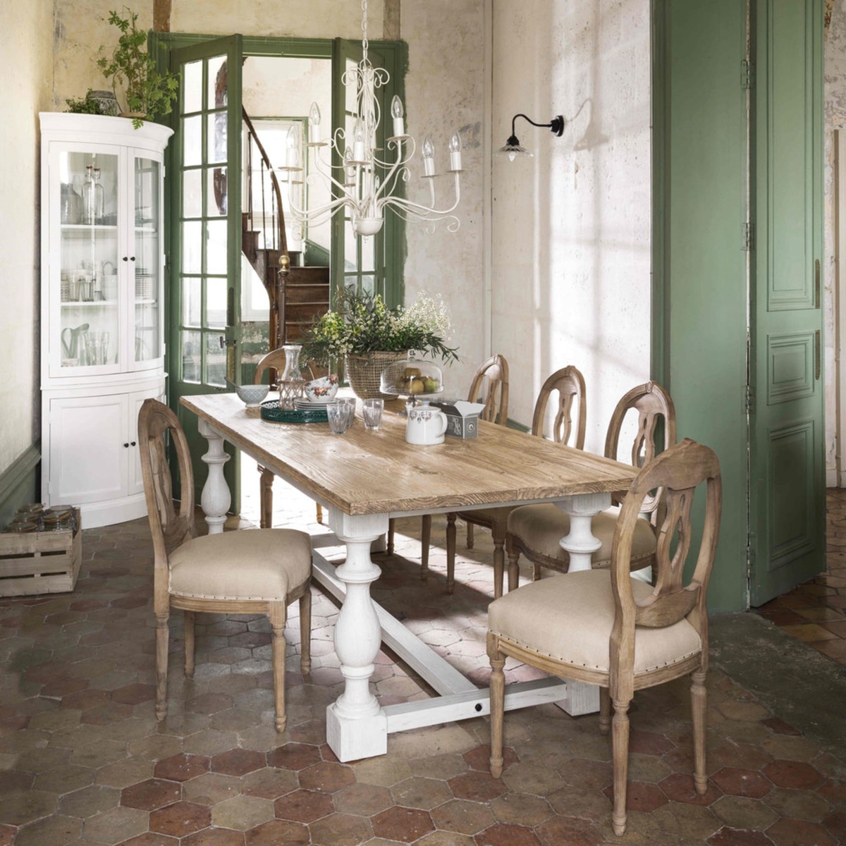 Solid Pine Dining Table W 250cm Montmorency – image 4