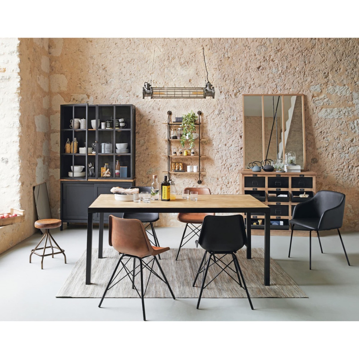 Solid Mango Wood Industrial 8-Seater Dining Table W 180 cm Century – image 6