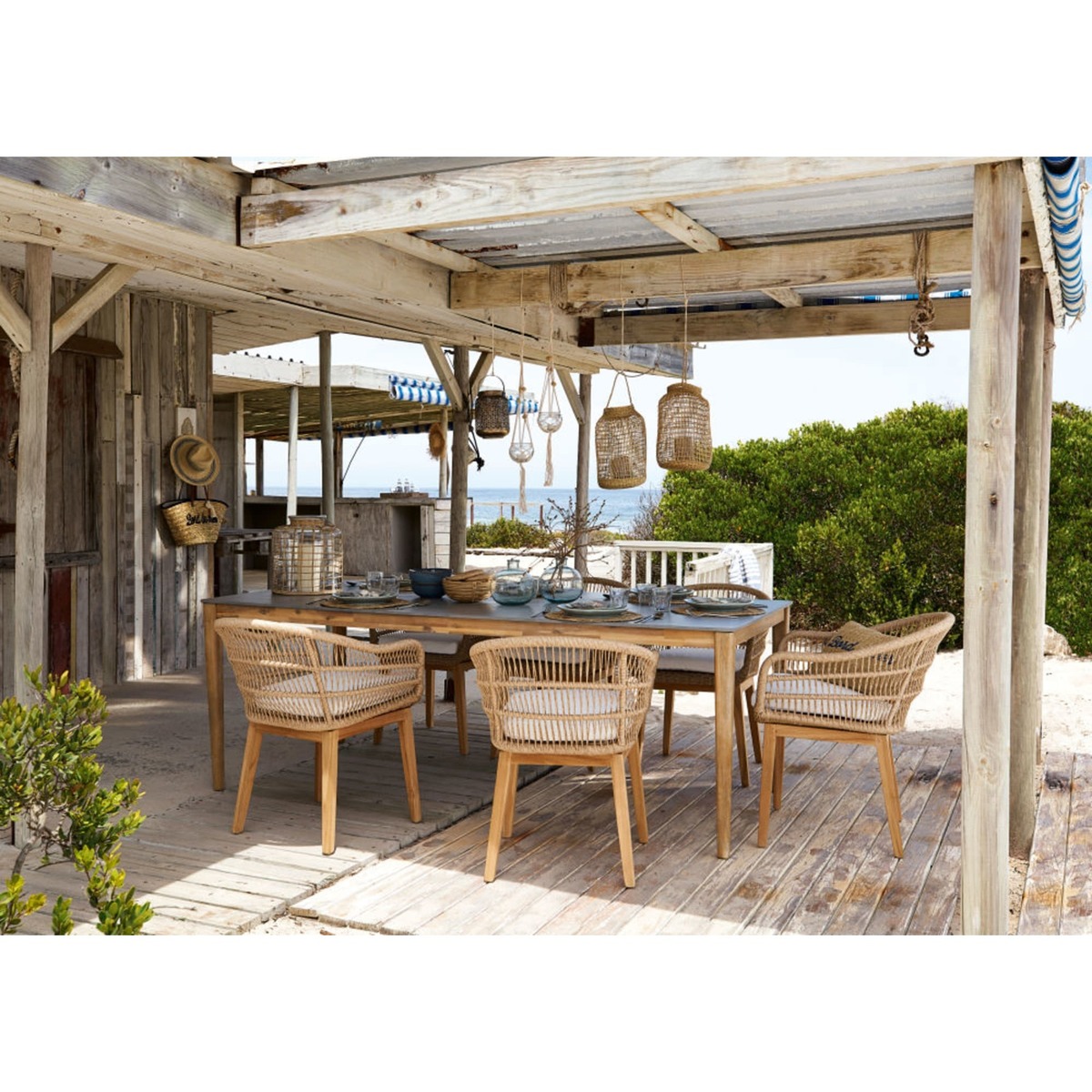 8-10 Seater Cement Garden Table W220 – image 7