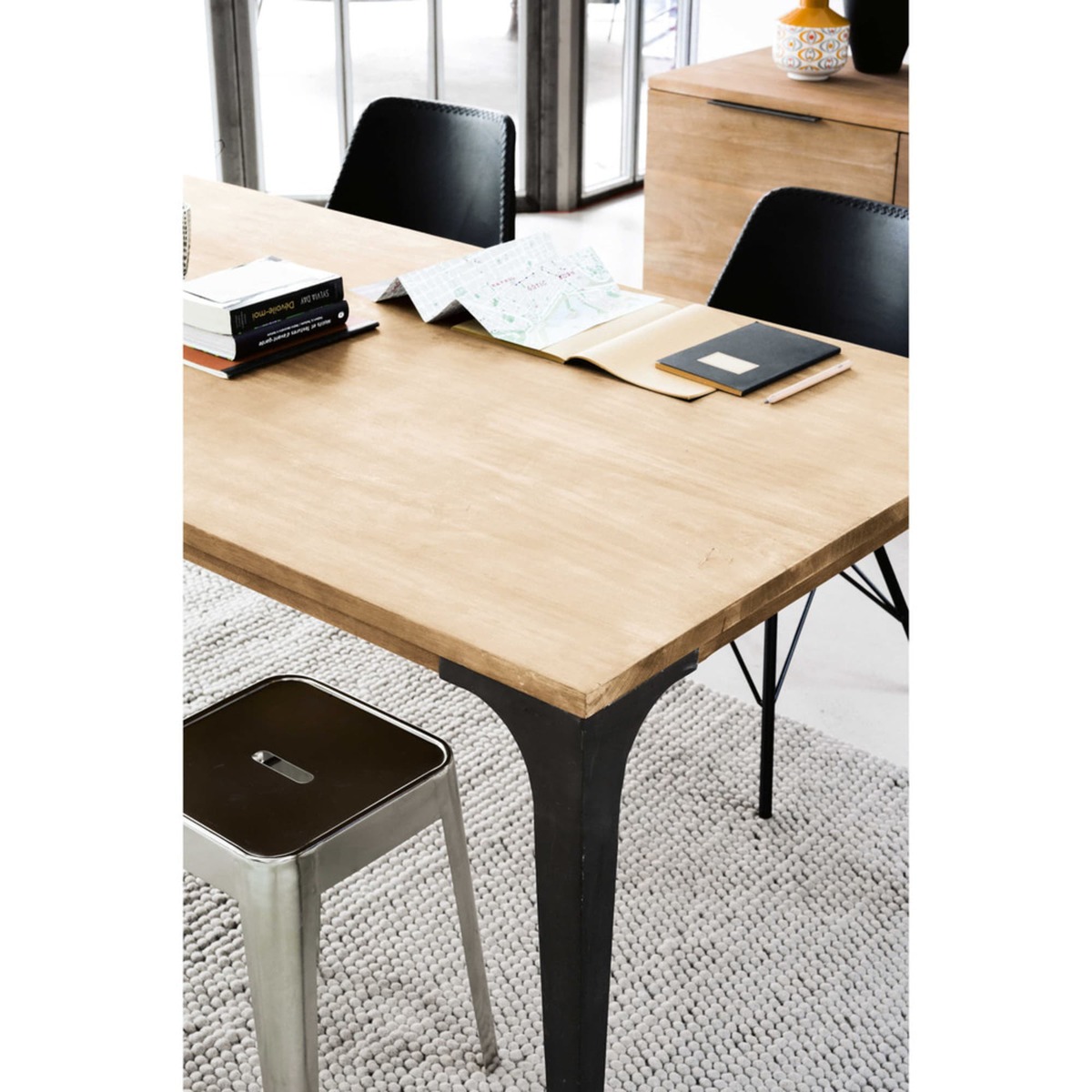 Solid mango wood dining table L180 Metropolis – image 9