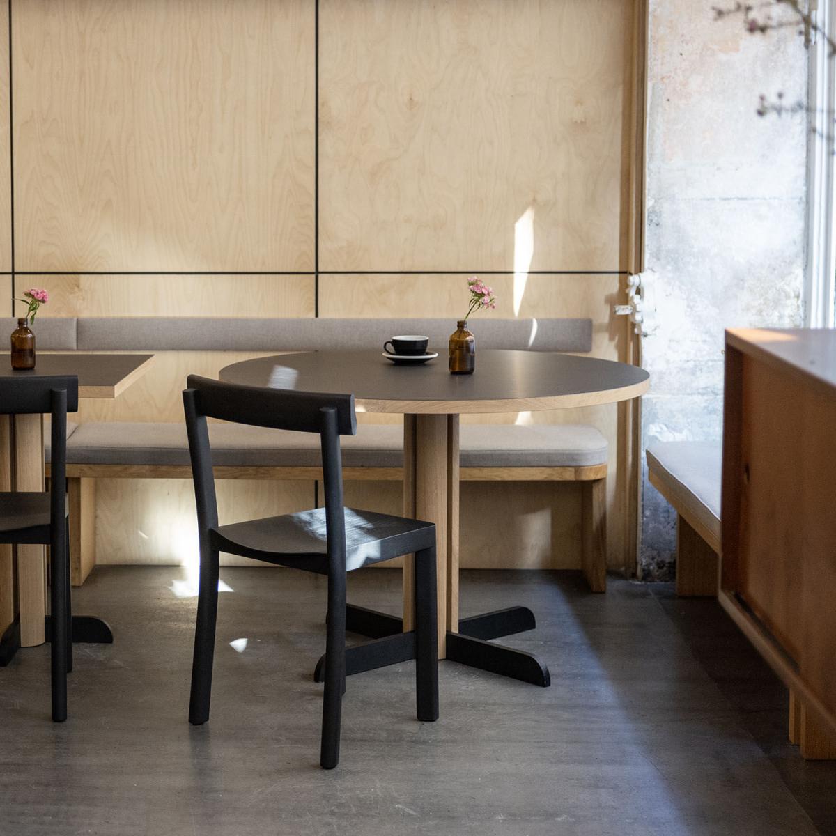 Toucan Round table wood black / Ø 110 cm - KANN DESIGN – image 2