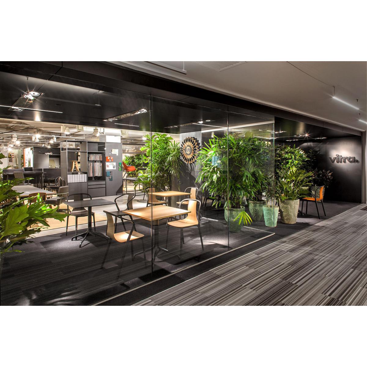 Belleville OUTDOOR Square table - / Ø 75 x 75 cm - Solid laminate by Vitra Black – image 2