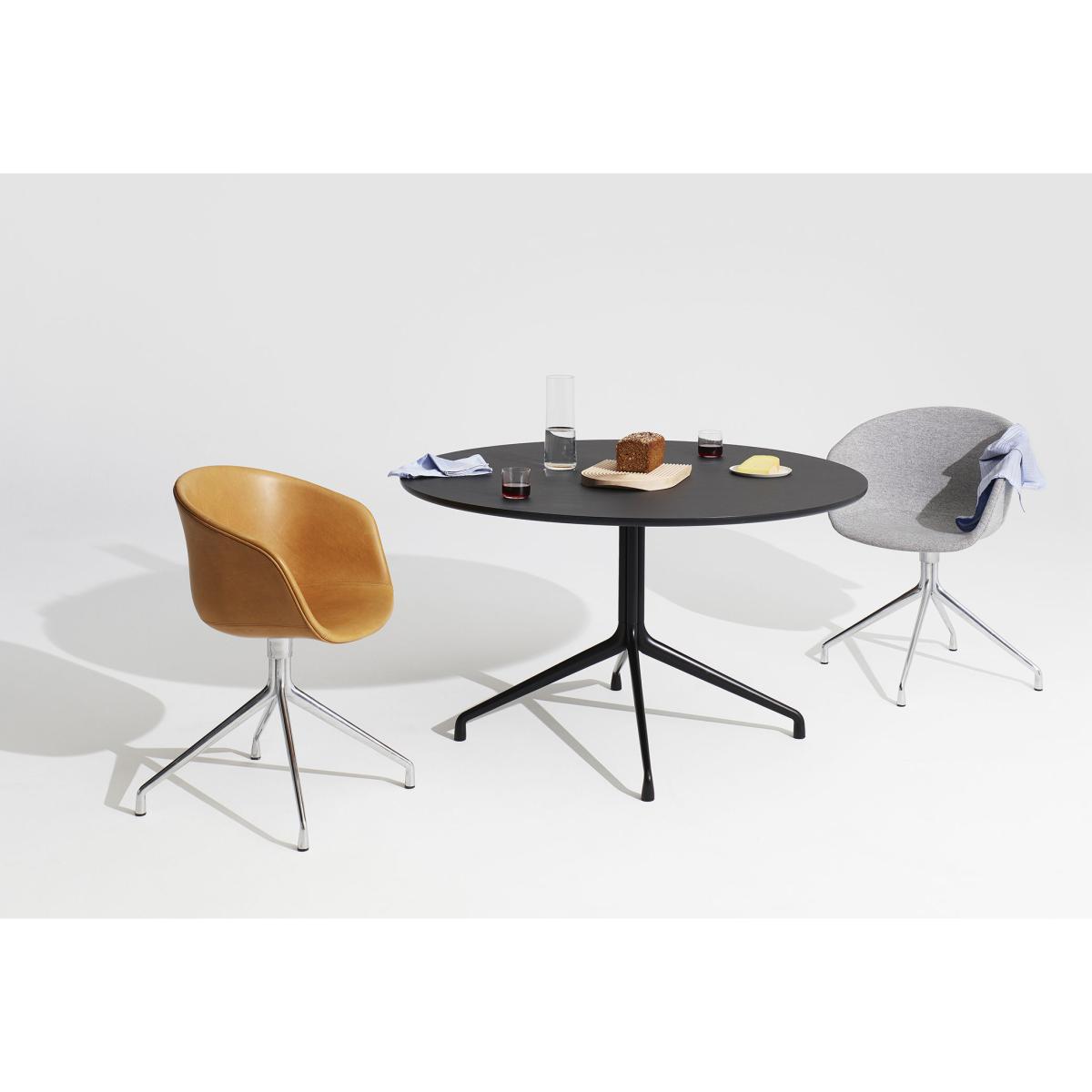 About a Table Round table - Ø 100 cm by Hay Black – image 2