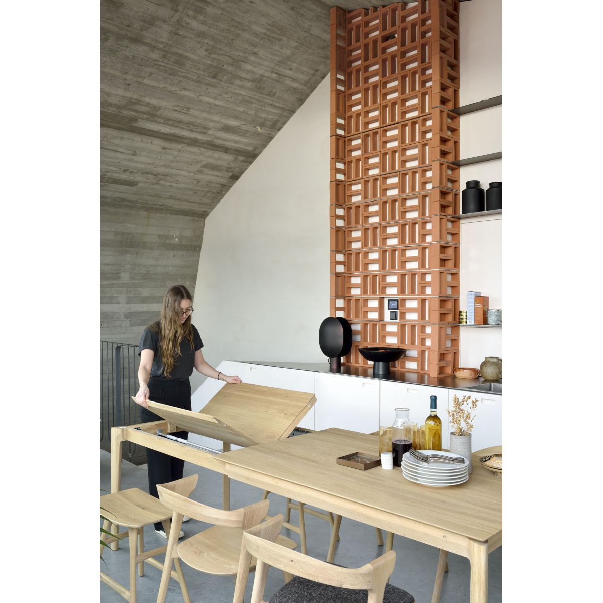 Bok Extending table - / Solid oak L 180 to 280 cm / 10 people by Ethnicraft Natural wood – image 3