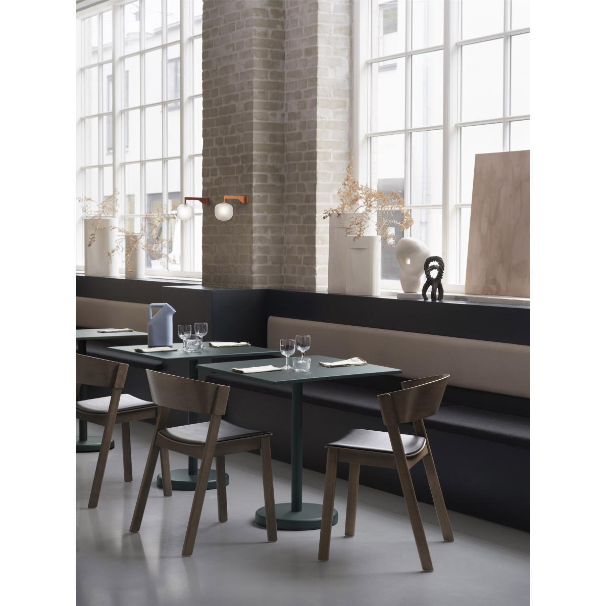Linear Café Square table - / 70 x 70 cm - Steel by Muuto White – image 3