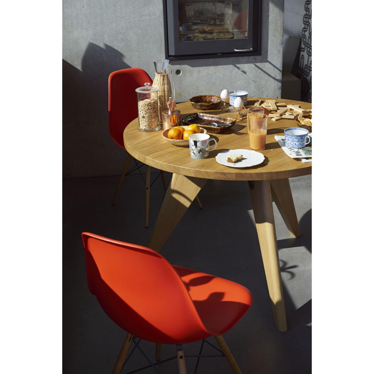 Guéridon Round table - / Ø 105 x H 74 - By Jean Prouvé, 1949 by Vitra Natural wood – image 5