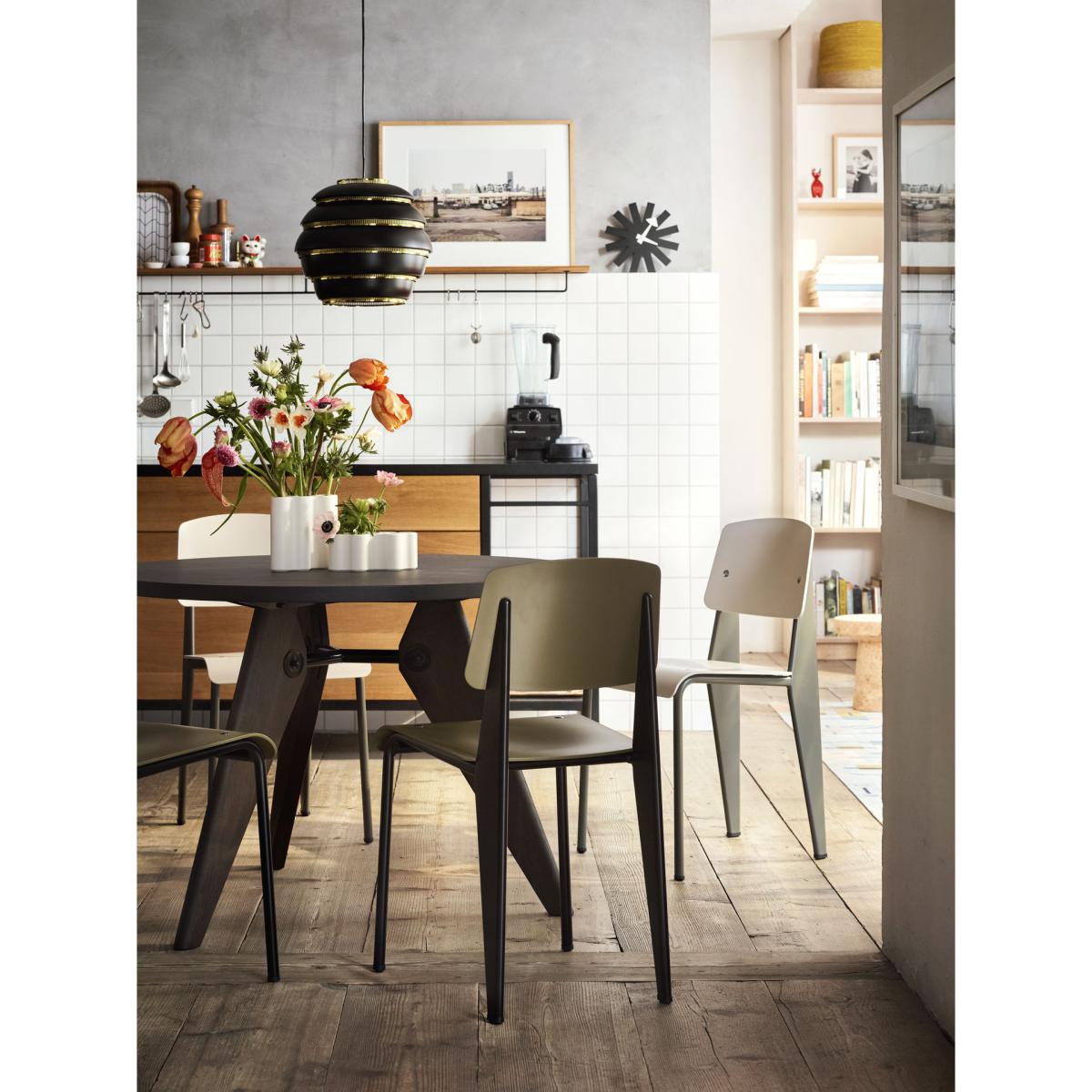 Guéridon Round table - / Ø 105 x H 74 - By Jean Prouvé, 1949 by Vitra Natural wood – image 6