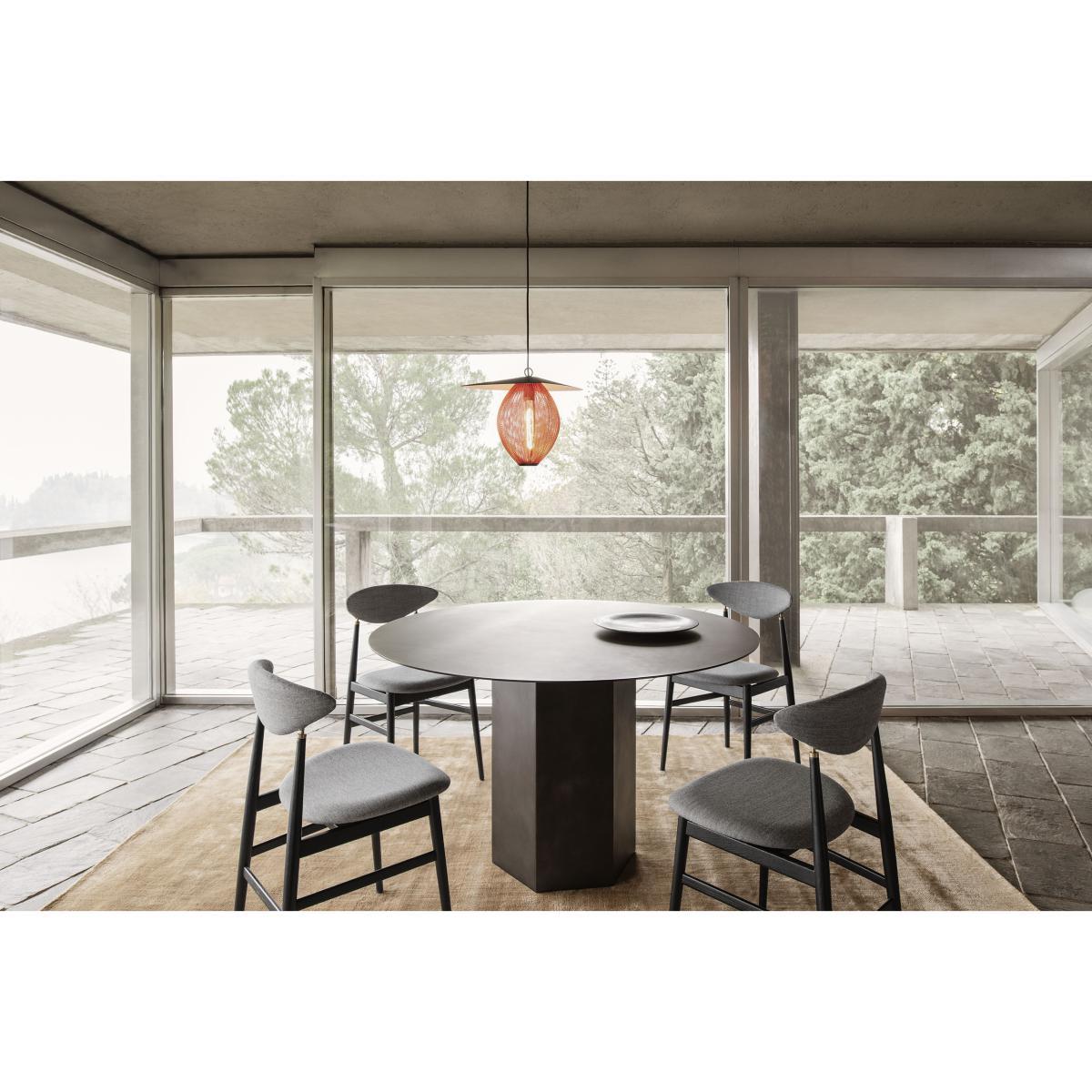 Epic Round table - / Steel - Ø 130 x H 74 cm by Gubi Black – image 2