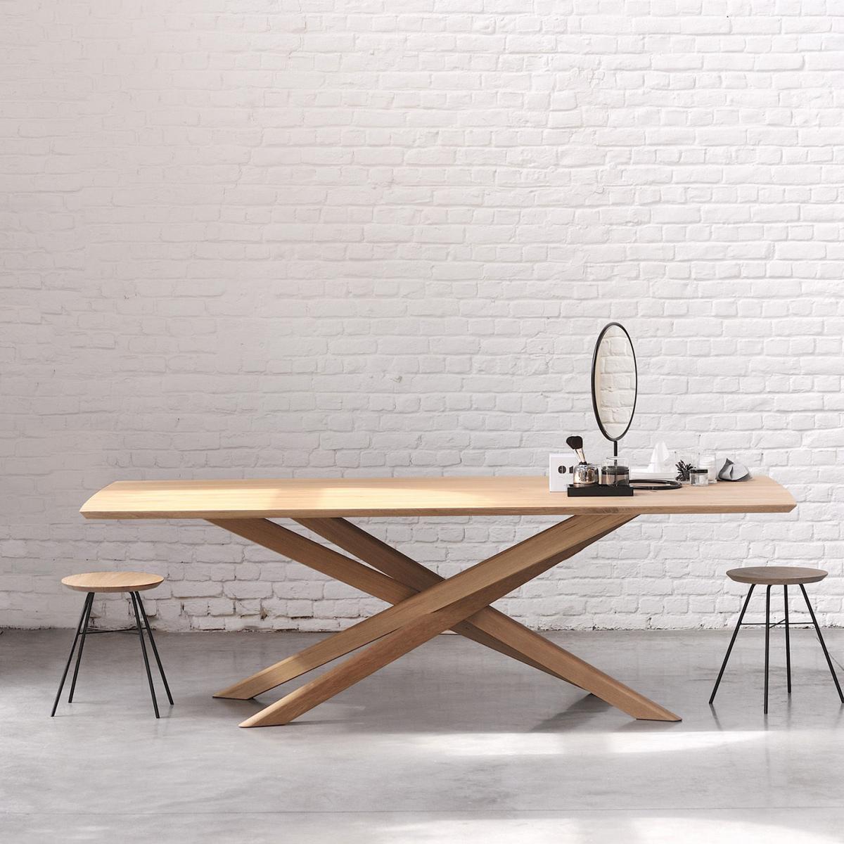 Mikado Rectangular table - / Solid oak - 240 x 110 cm / 10 people by Ethnicraft Natural wood – image 3