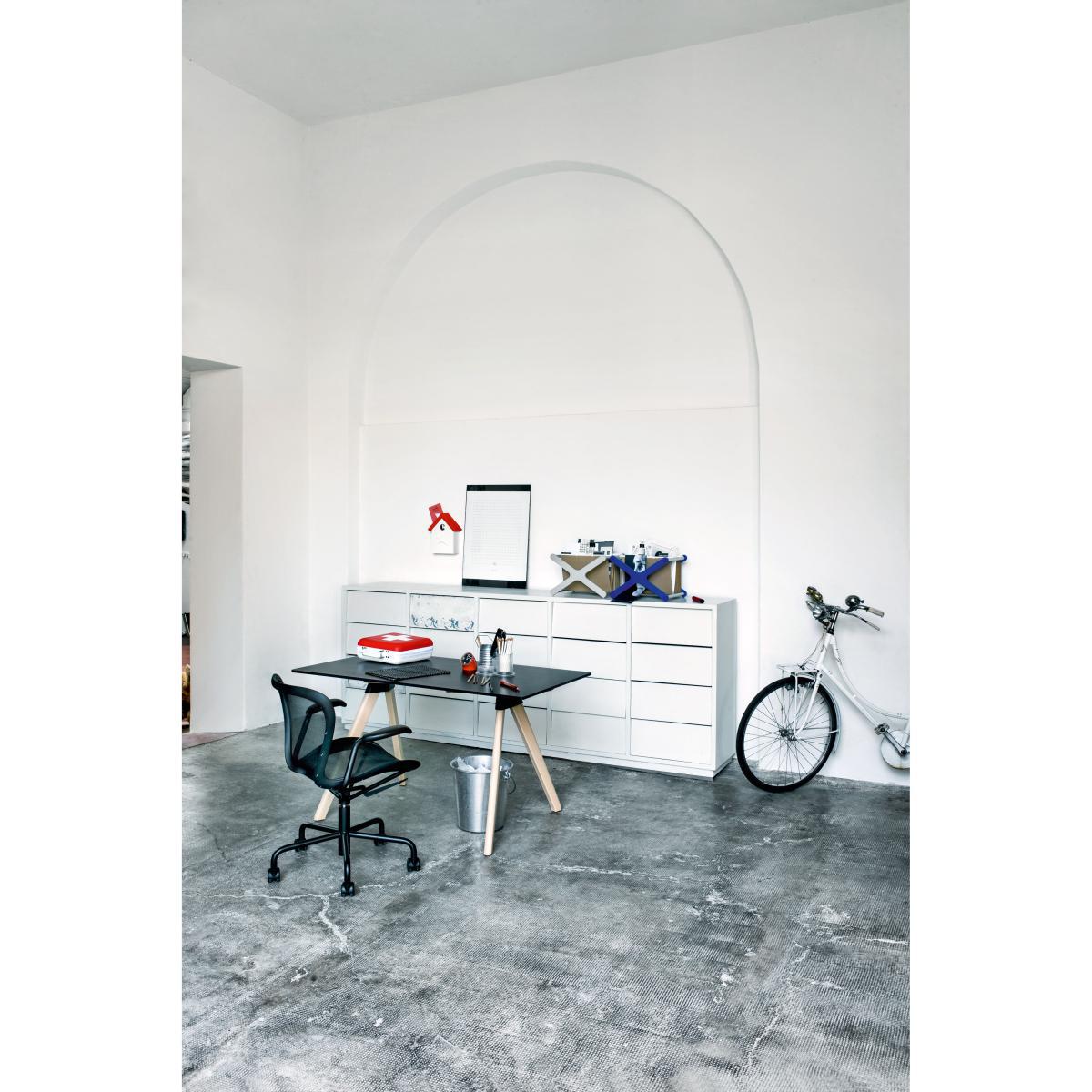Butch Rectangular table - 129 x 75 cm by Magis Black – image 2