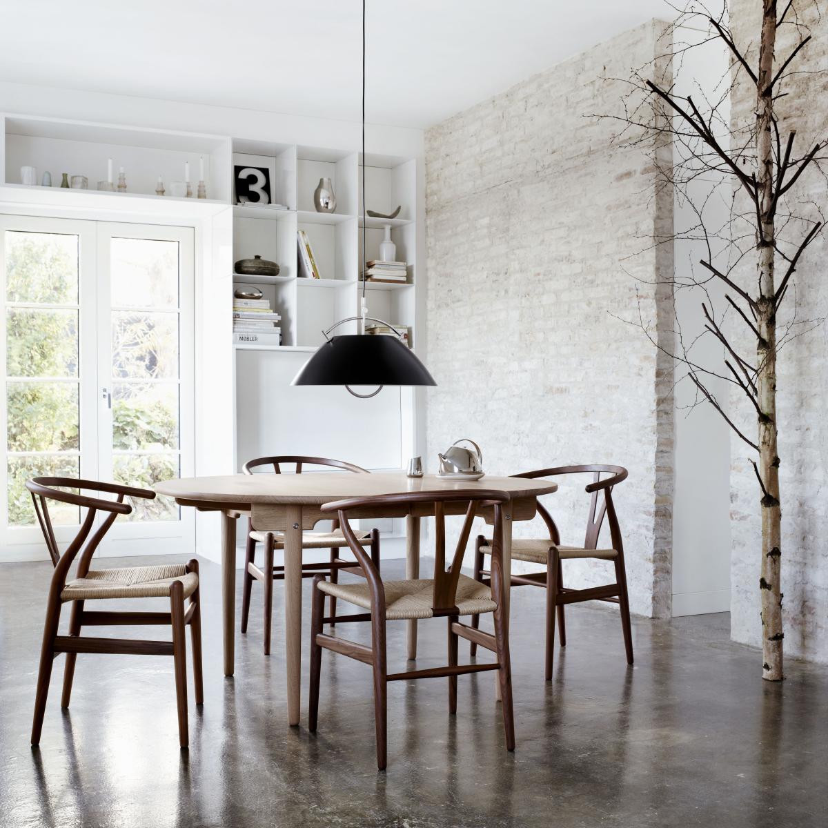 Oval table CH337 wood / 115 x 140 cm - Wegner, 1962 / 2 extension leaves can be inserted - CARL HANSEN & SON – image 2