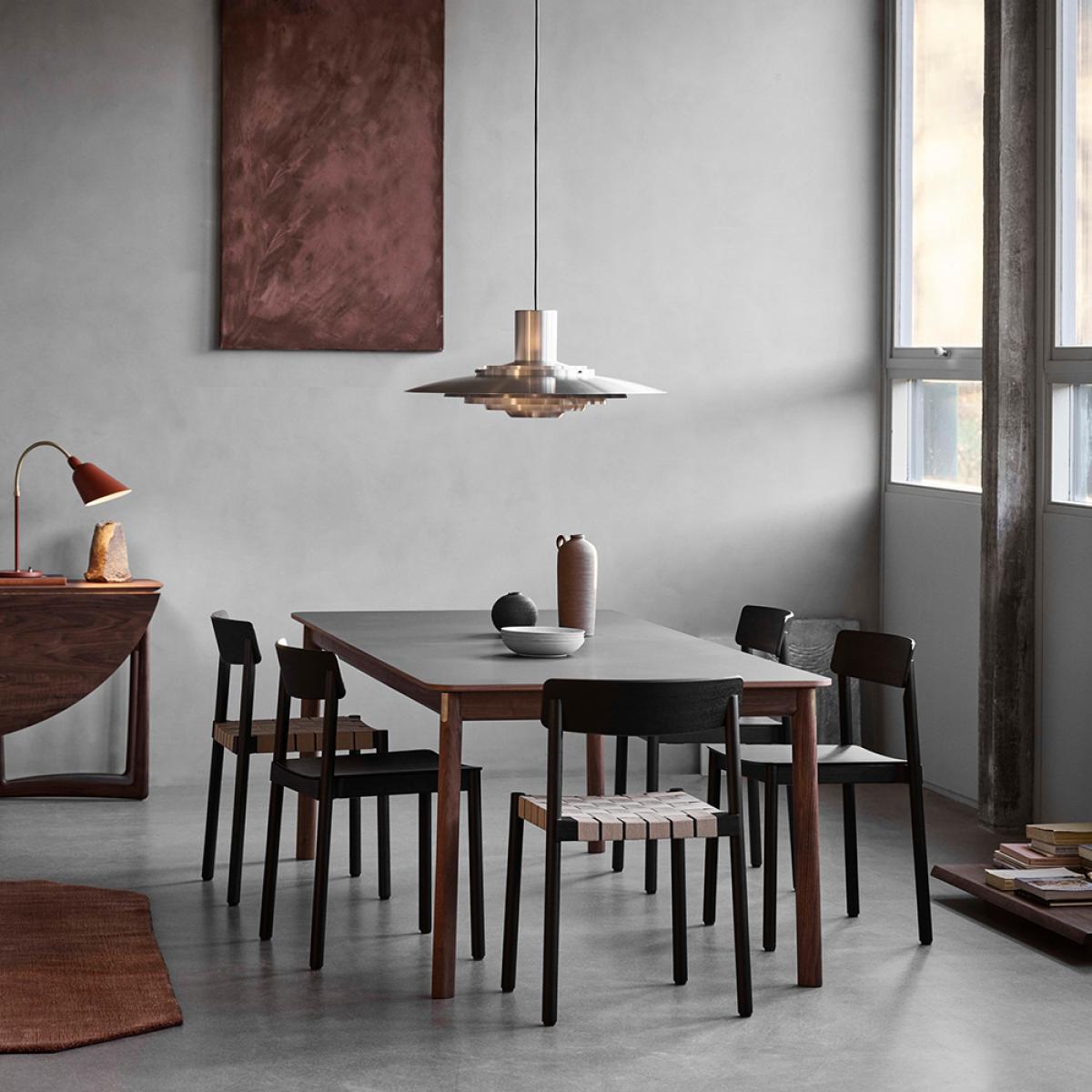 &Tradition Patch HW1 dining table Griogo londra. smoked  oiled oak stand – image 3