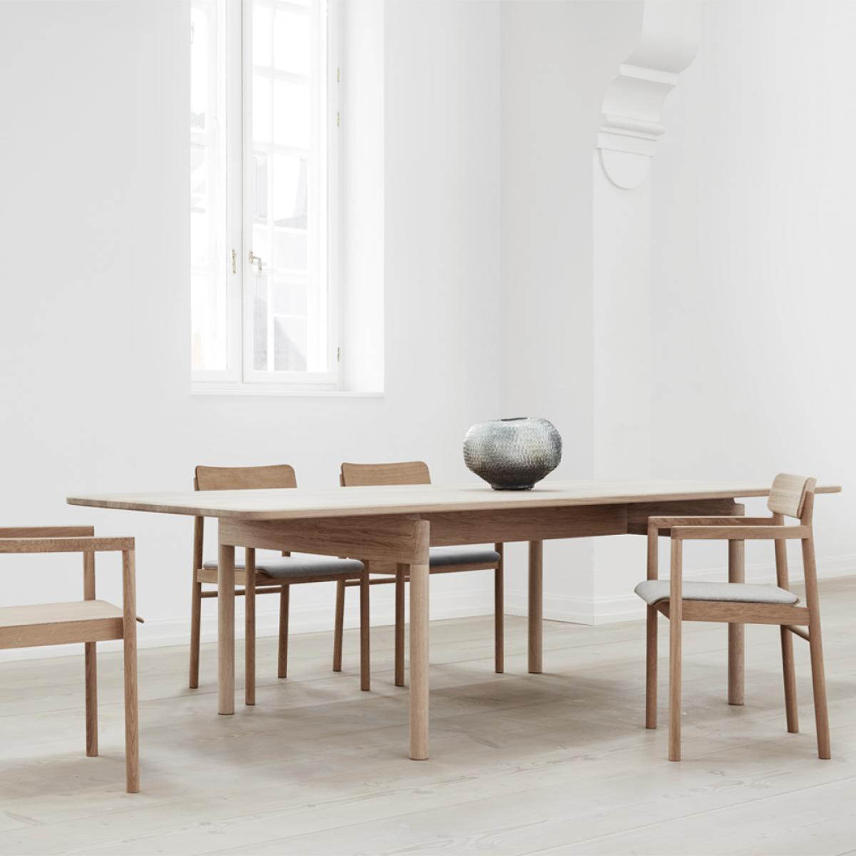 Fredericia Furniture Post 6438 dining table Light oiled oak 100x225 cm – image 4
