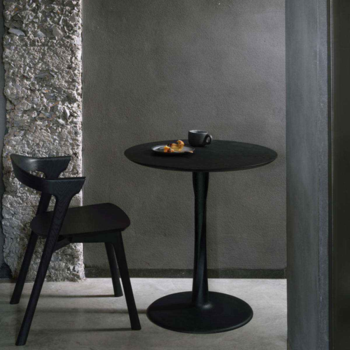 Ethnicraft Torsion dining table round black-stained oak Ø90 cm – image 3