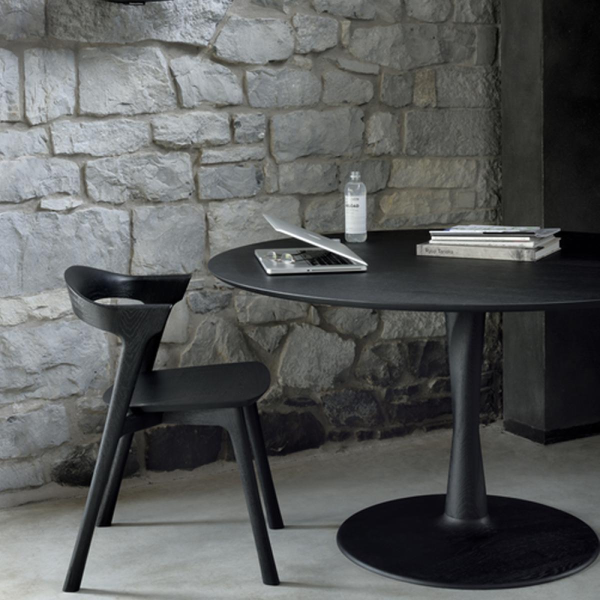 Ethnicraft Torsion dining table round black-stained oak Ø90 cm – image 4