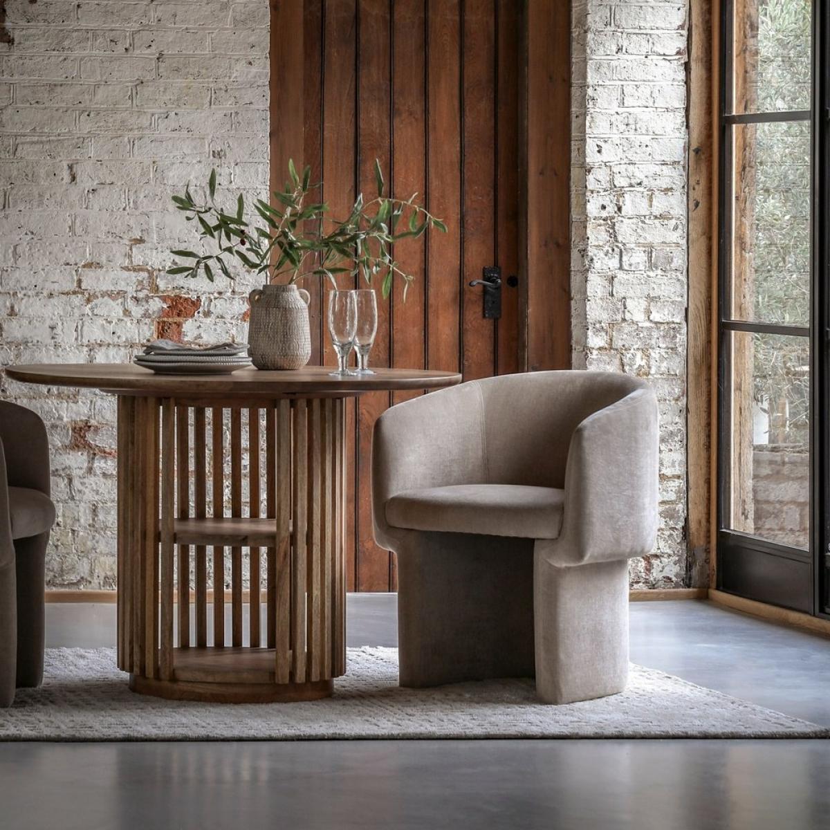 Gallery Interiors Valley Dining Table – image 3