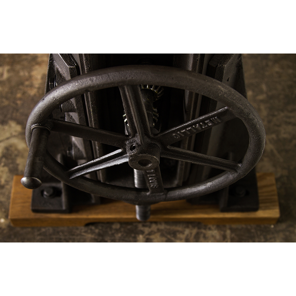 District 8 - Dining Table – image 3