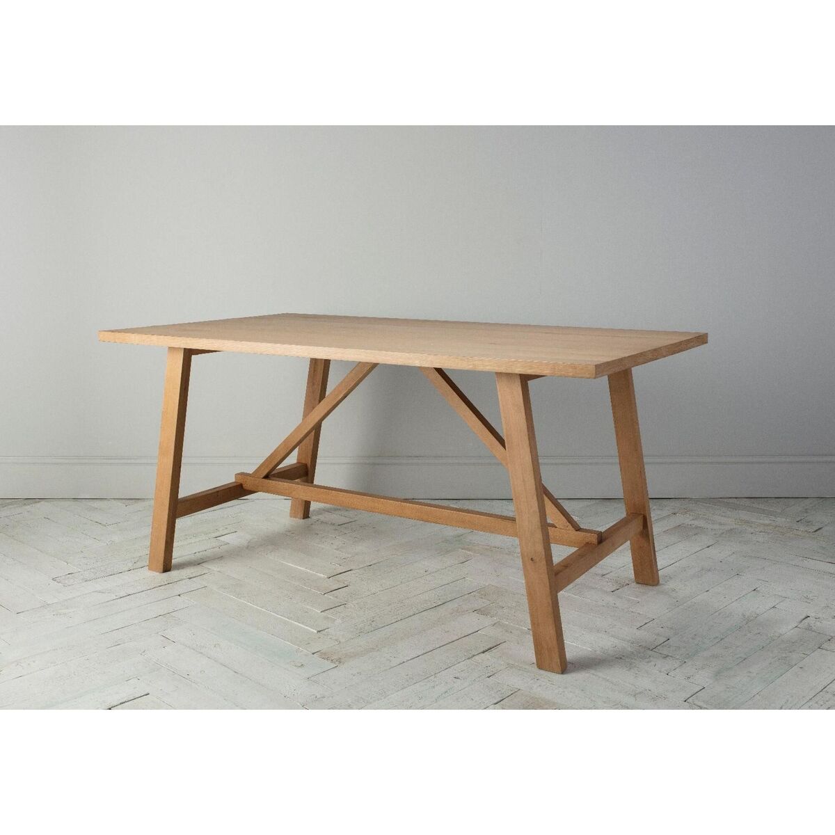 Alec Oak Dining Table – image 4