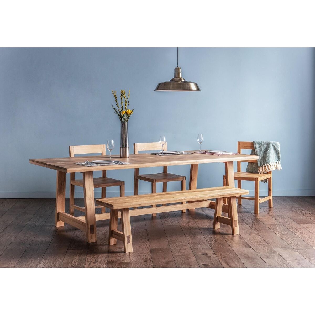Lee Dining Table, Medium – image 3