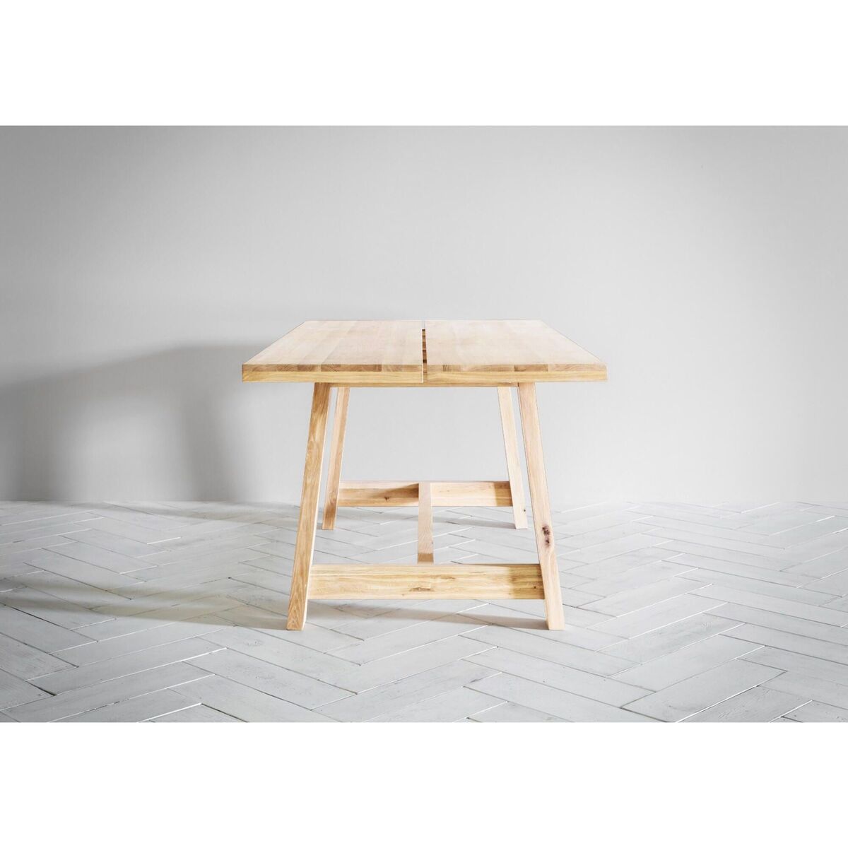 Lee Dining Table, Medium – image 12