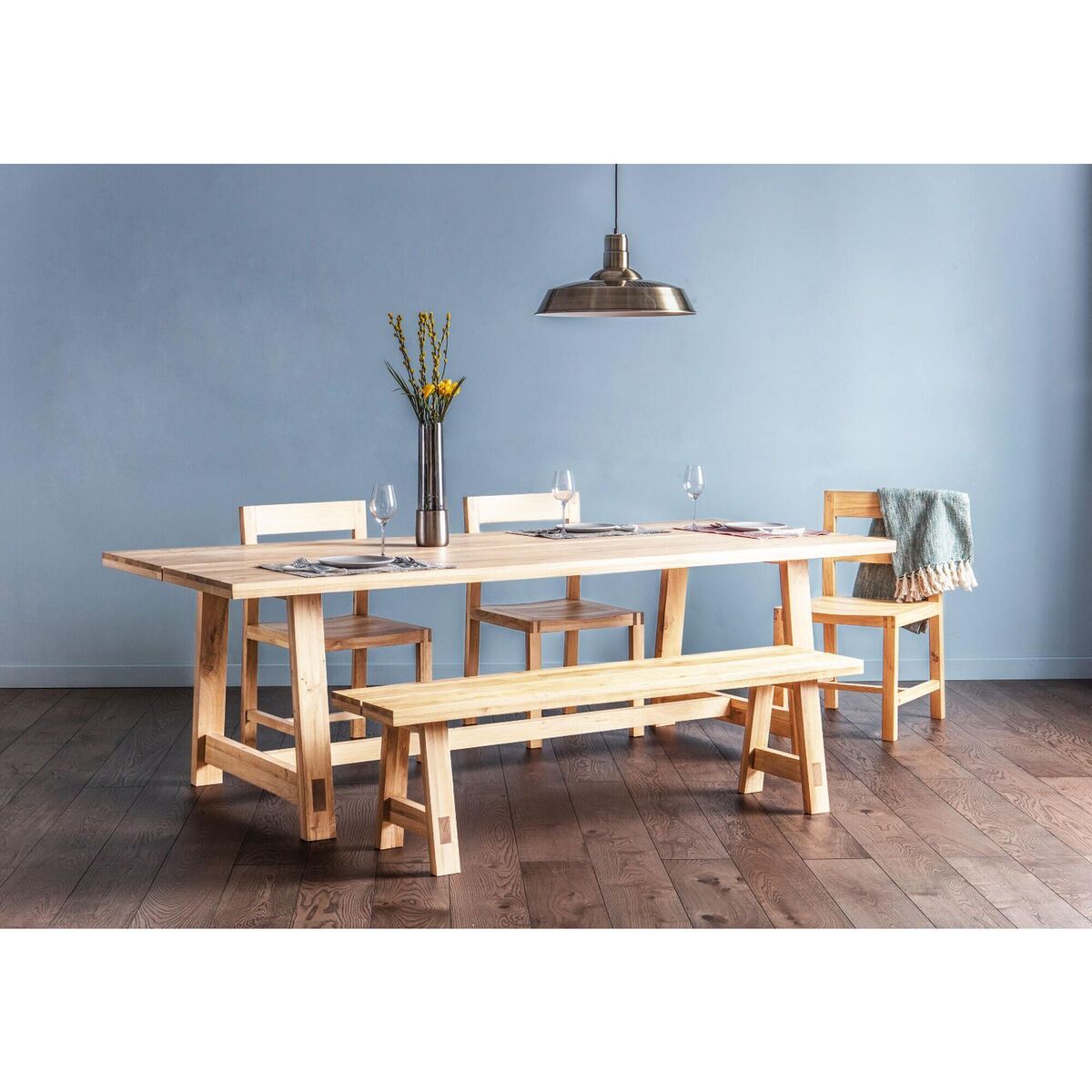 Lee Dining Table, Medium – image 7