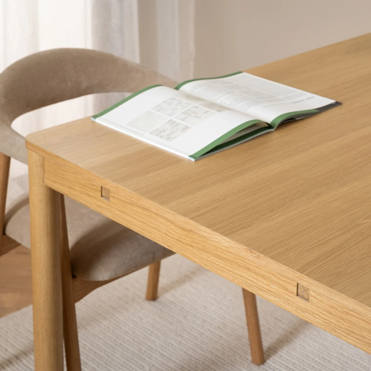 Atlantic Extendable Dining Table in Oak 200/300 x 100 x 75cm - Oak – image 7