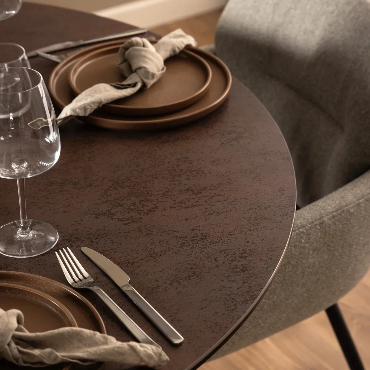 Heaven Round Dining Table with Ceramic Rusty Brown Top - Rusty Brown – image 3