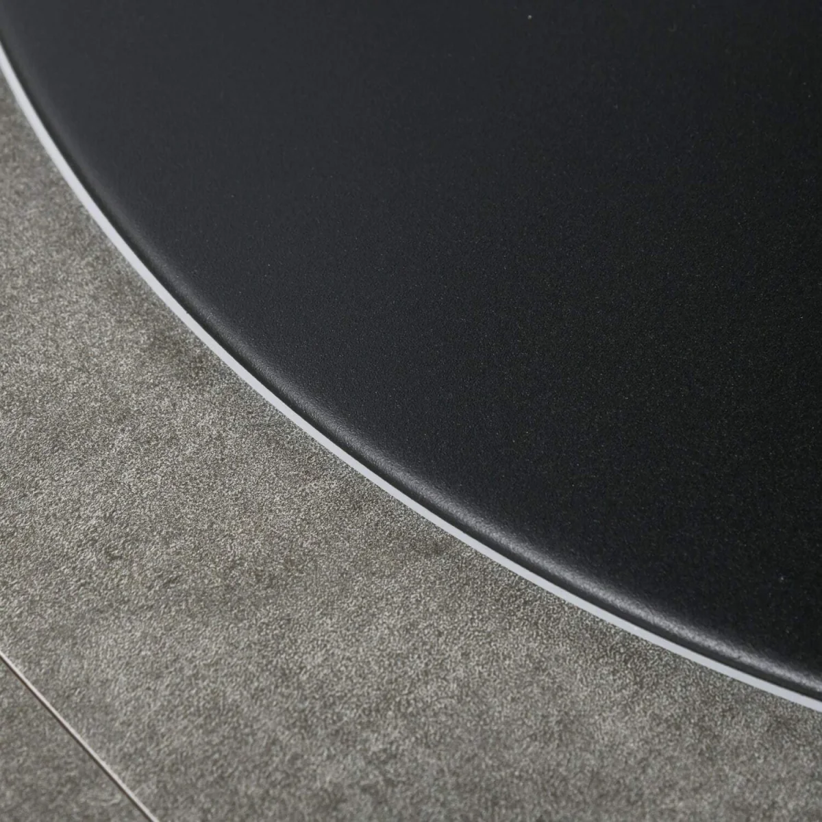 Dira Lina Black Marble-Effect Round Bistro Dining Table – image 2