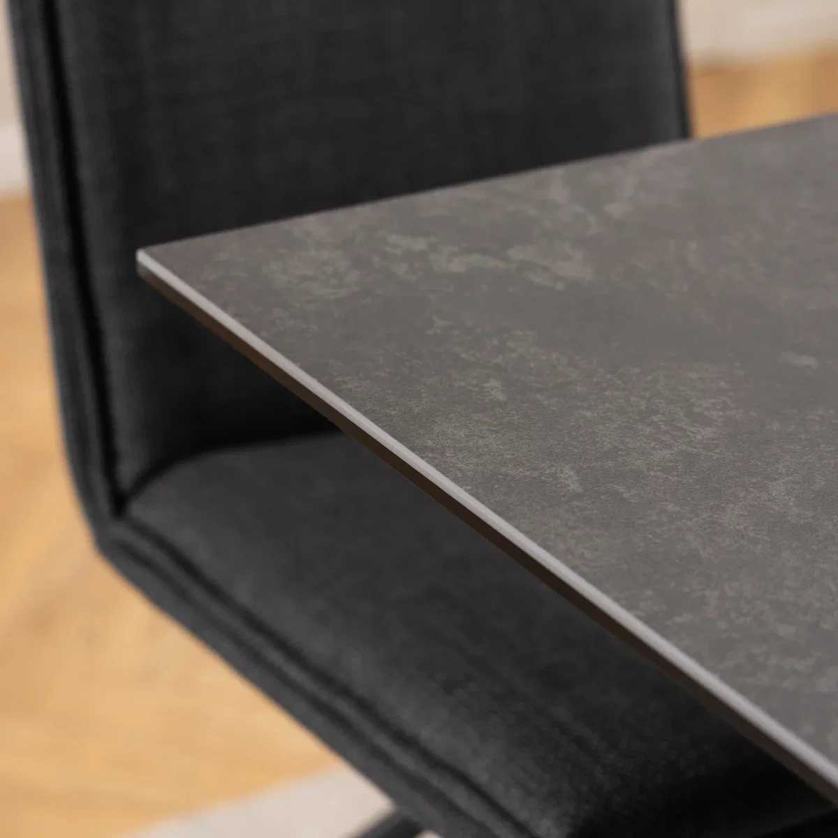 Heaven Dining Table with Ceramic Black Top 135cm - Black – image 7